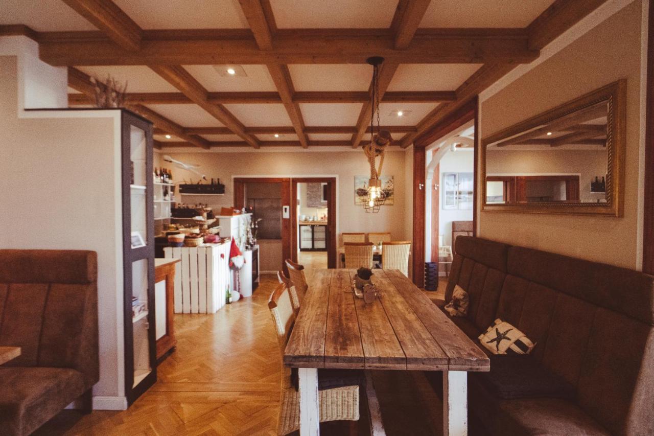 Hotel Villa Schwanebeck ビンツ エクステリア 写真