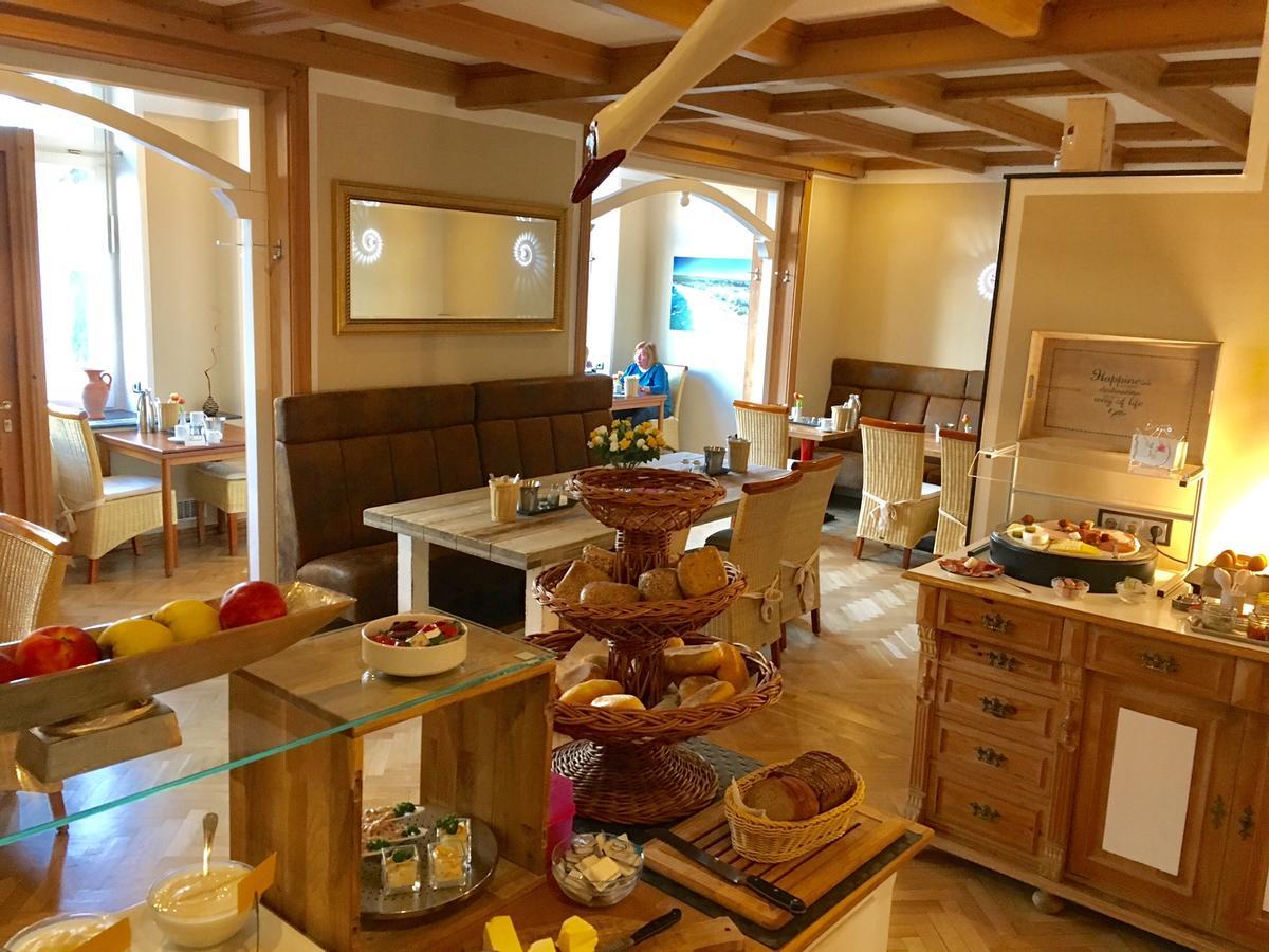 Hotel Villa Schwanebeck ビンツ エクステリア 写真