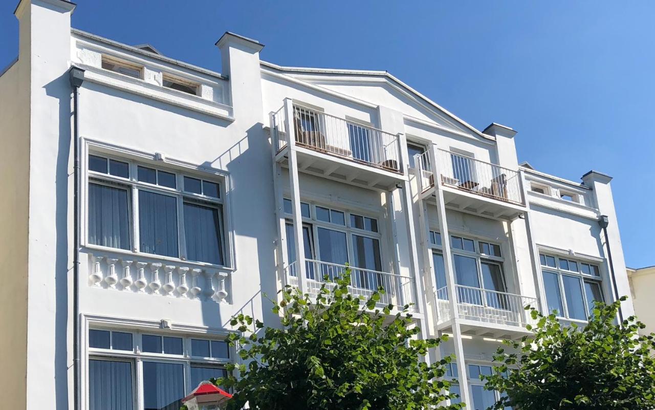 Hotel Villa Schwanebeck ビンツ エクステリア 写真